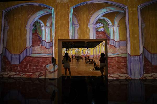 Immersive Van Gogh Exhibit opens in NYC