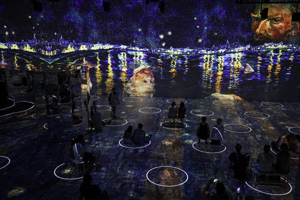 Immersive Van Gogh Exhibit opens in NYC