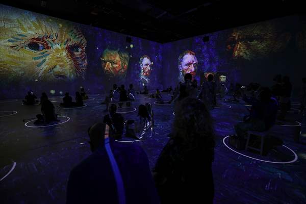 Immersive Van Gogh Exhibit opens in NYC