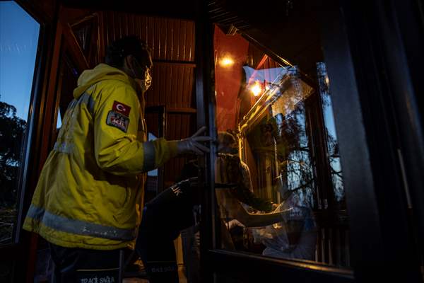 Adalardan ana karaya yaşam köprüsü: 112 deniz ambulansları