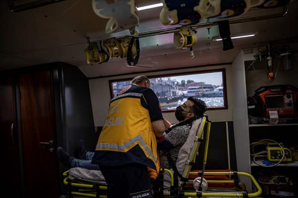 Adalardan ana karaya yaşam köprüsü: 112 deniz ambulansları