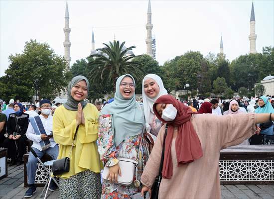 Ayasofya-i Kebir Cami-i Şerifi'nde ikinci kez Kurban Bayramı namazı eda edildi
