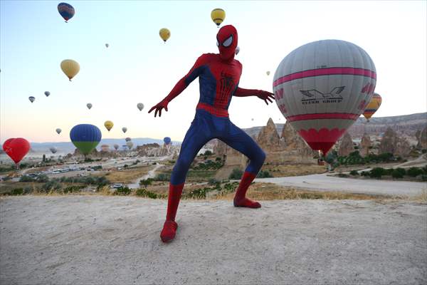 "Spider-Man" Burak Soylu in Cappadocia
