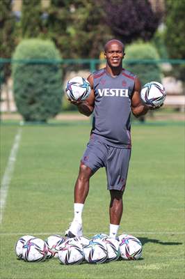 Trabzonspor'un Nijeryalı futbolcusu Nwakaeme'den yeni sezon değerlendirmesi