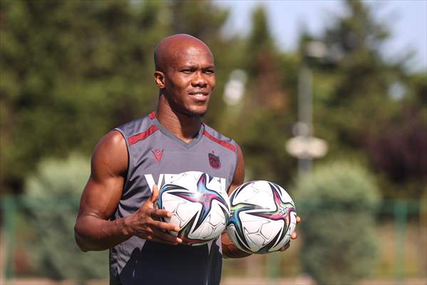 Trabzonspor'un Nijeryalı futbolcusu Nwakaeme'den yeni sezon değerlendirmesi