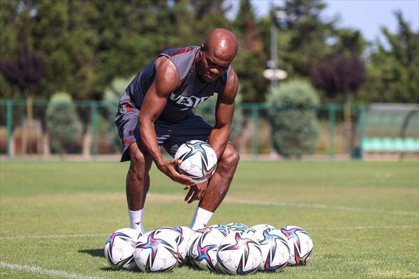 Trabzonspor'un Nijeryalı futbolcusu Nwakaeme'den yeni sezon değerlendirmesi