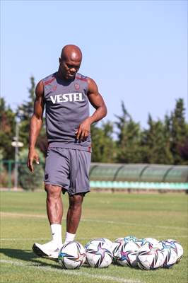 Trabzonspor'un Nijeryalı futbolcusu Nwakaeme'den yeni sezon değerlendirmesi