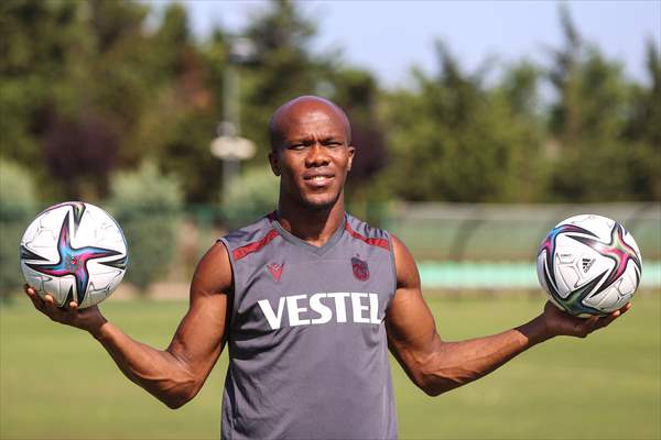 Trabzonspor'un Nijeryalı futbolcusu Nwakaeme'den yeni sezon değerlendirmesi