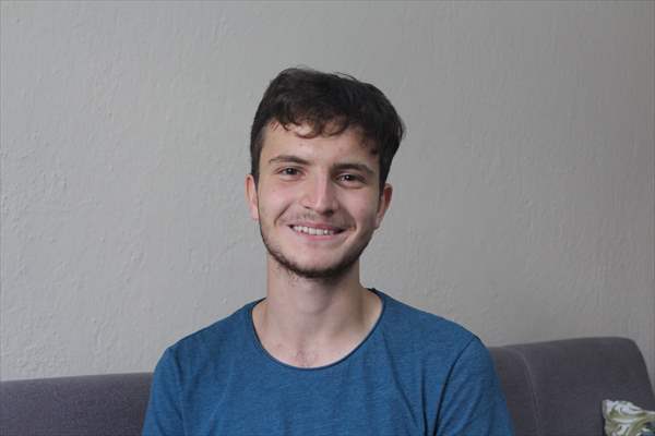 YKS'de YDT Rusça Türkiye birincisi tıp fakültesi öğrencisi Dursun, başarısını değerlendirdi