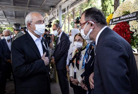 Eski Dışişleri Bakanı Turan Güneş'in eşi Nermin Güneş'in cenazesi toprağa verildi