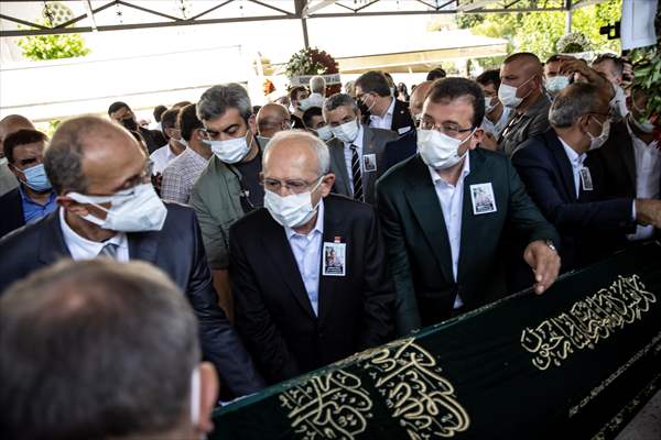 Eski Dışişleri Bakanı Turan Güneş'in eşi Nermin Güneş'in cenazesi toprağa verildi