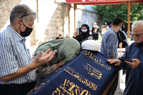 Nimetullah hoca son yolculuğuna uğurlandı