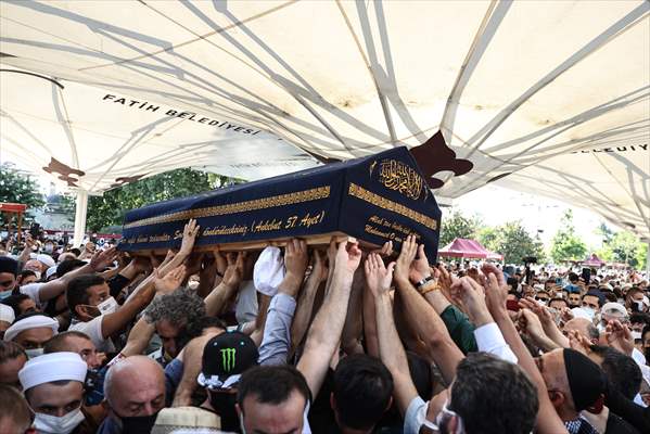 Nimetullah hoca son yolculuğuna uğurlandı