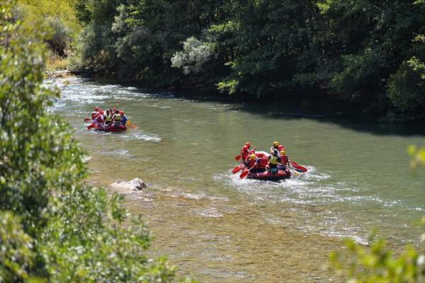 "Munzur Çayı" rafting tutkunları için çekim alanı oldu