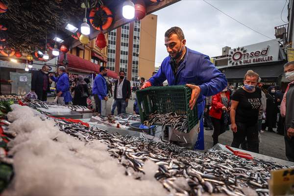 Fish market in Ankara after the beginning of fishing season