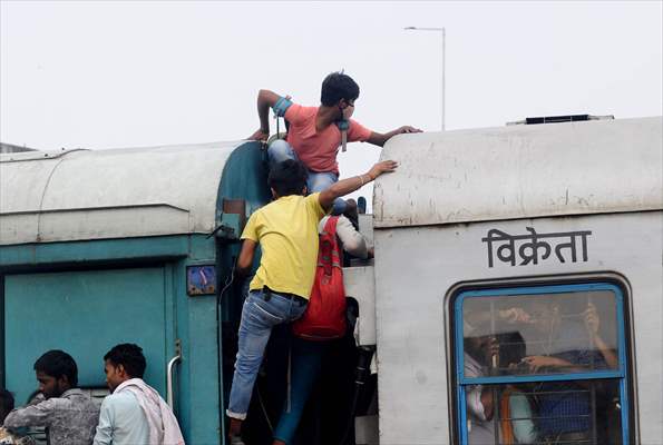 Railway stations in India during pandemic