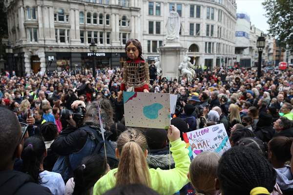 Little Amal, symbol of child refugees, reaches London