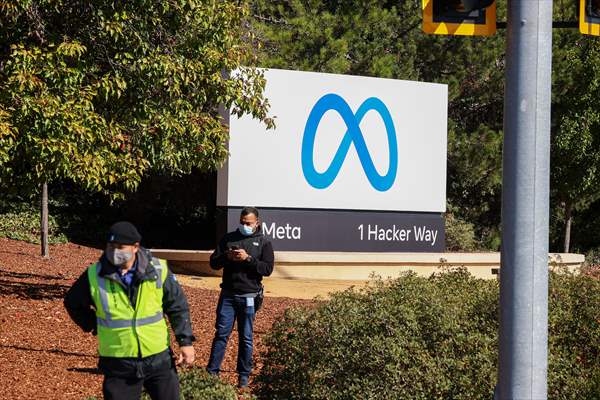 Facebook changes its company name to Meta