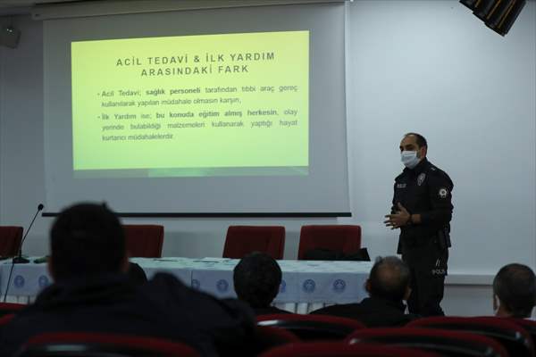 AA'nın savaş muhabirliği kursiyerleri uygulamalı eğitimlerle güçleniyor