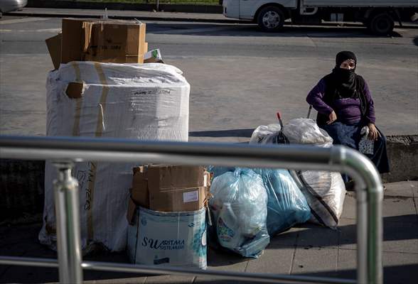 Recycling contributes family economy in Istanbul