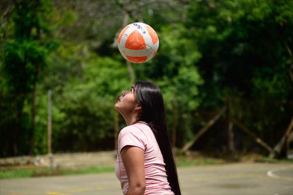 Maria Jose pay university bill with freestyle football