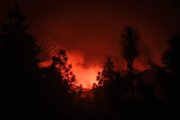 Cumbre Vieja volcano erupts in Spanish Canary Island of La Palma