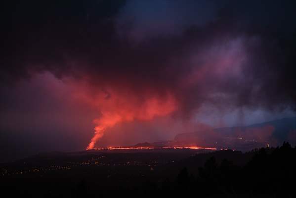 Cumbre Vieja volcano erupts in Spanish Canary Island of La Palma