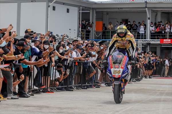 Toprak Razgatlioglu wins 2021 Superbike World Championship