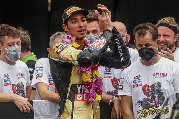 Toprak Razgatlioglu wins 2021 Superbike World Championship