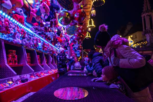 Wroclaw christmas market operates as Covid infections rage in Poland