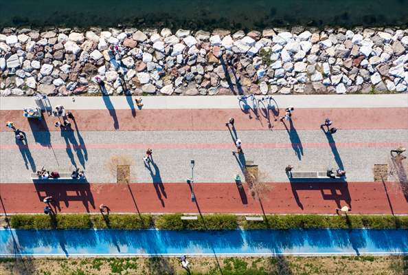 People enjoy sunny winter day in Izmir