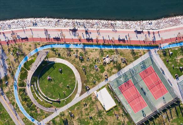 People enjoy sunny winter day in Izmir