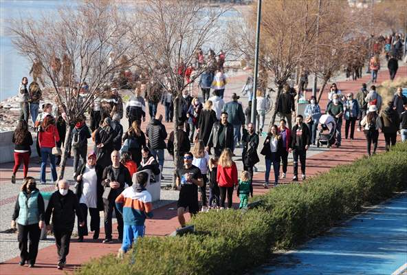 People enjoy sunny winter day in Izmir
