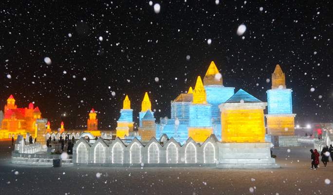 Harbin Ice and Snow World and Harbin Sun Island Snow Sculpture Art Fair
