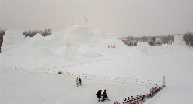 Harbin Ice and Snow World and Harbin Sun Island Snow Sculpture Art Fair