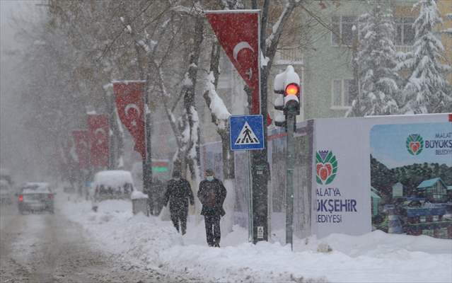 Malatya'da kar yağışı etkili oldu