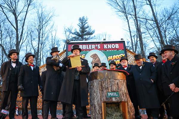 Groundhog Day 2022: Punxsutawney Phil says 6 more weeks winter