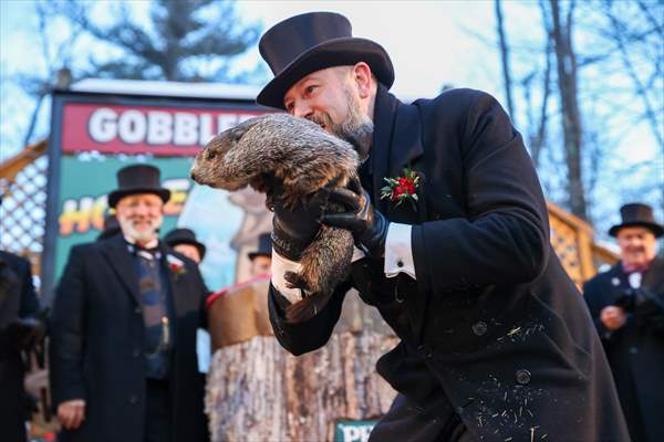 Groundhog Day 2022: Punxsutawney Phil says 6 more weeks winter