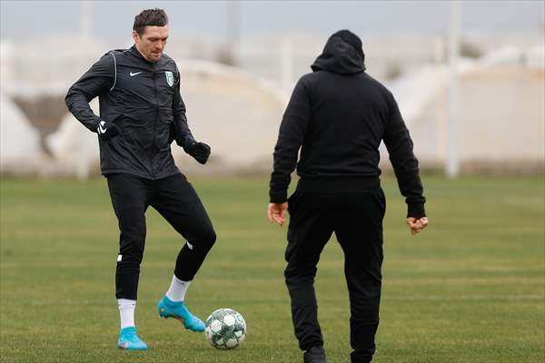 World heavyweight champion Oleksandr Usyk trains with FC Polissya in Turkiye's Antalya