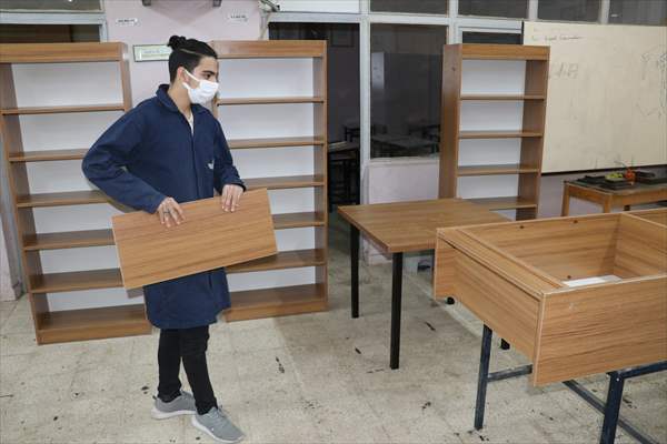 Adana'da yıl sonuna kadar kütüphanesiz okul kalmayacak