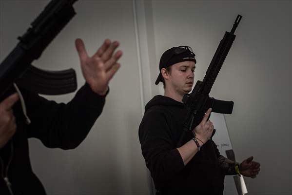 Volunteers' military training in Czech Republic's Brno