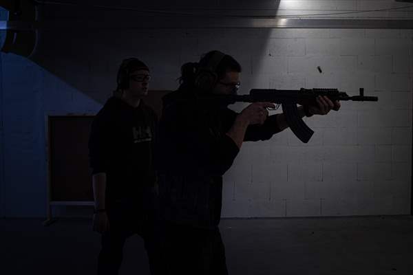 Volunteers' military training in Czech Republic's Brno