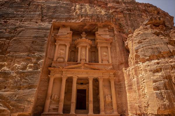 Rose red city: Jordan's Petra