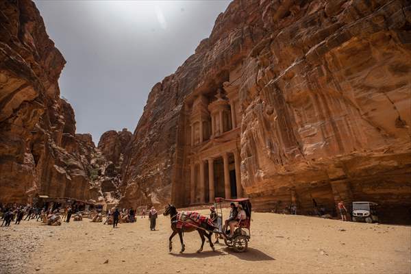 Rose red city: Jordan's Petra