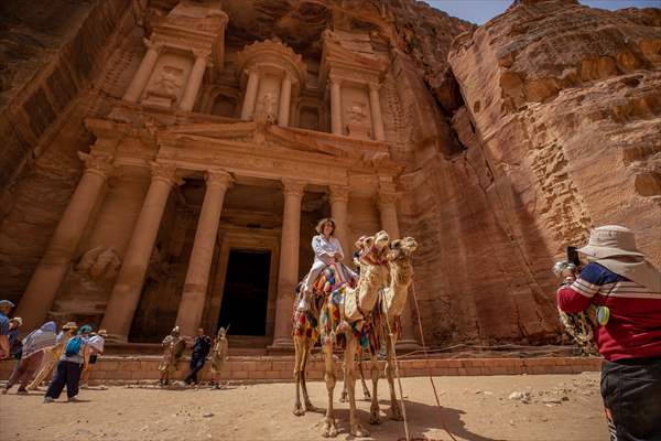 Rose red city: Jordan's Petra