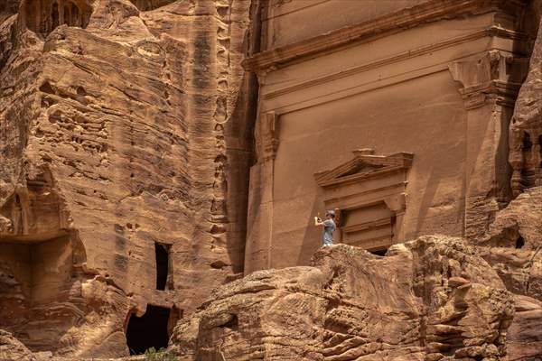 Rose red city: Jordan's Petra