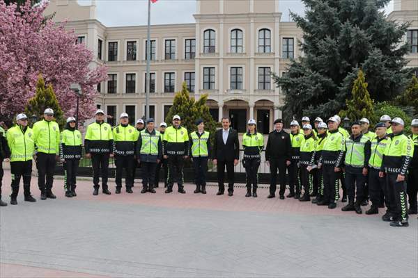 Bolu'da "Yayalar İçin 5 Adımda Güvenli Trafik" uygulaması yapıldı