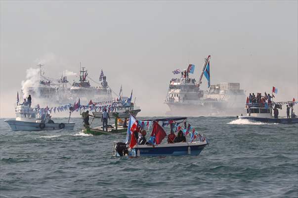 Trabzonspor fans celebrate title in Trabzon