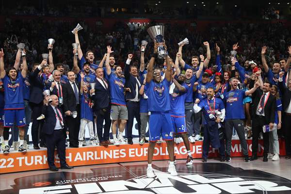 Anadolu Efes become 2021-22 EuroLeague champions by beating Real Madrid 58-57