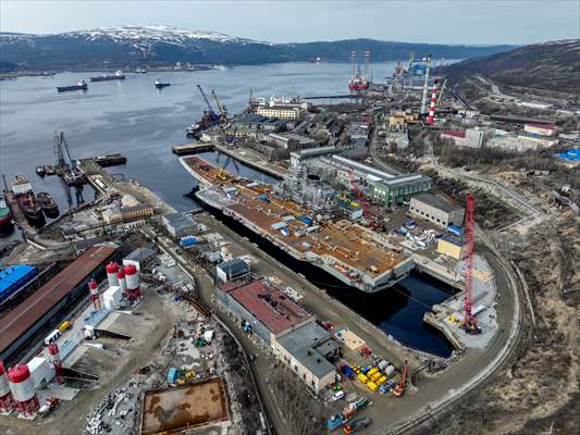 Russian aircraft carrier Admiral Kuznetsov in Murmansk